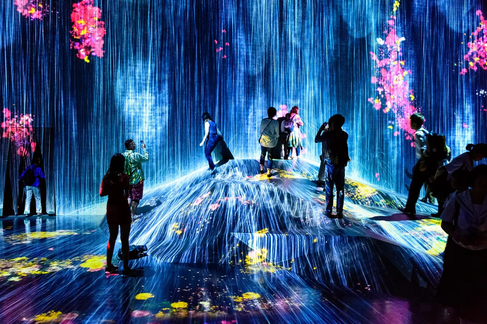 teamLab Borderless