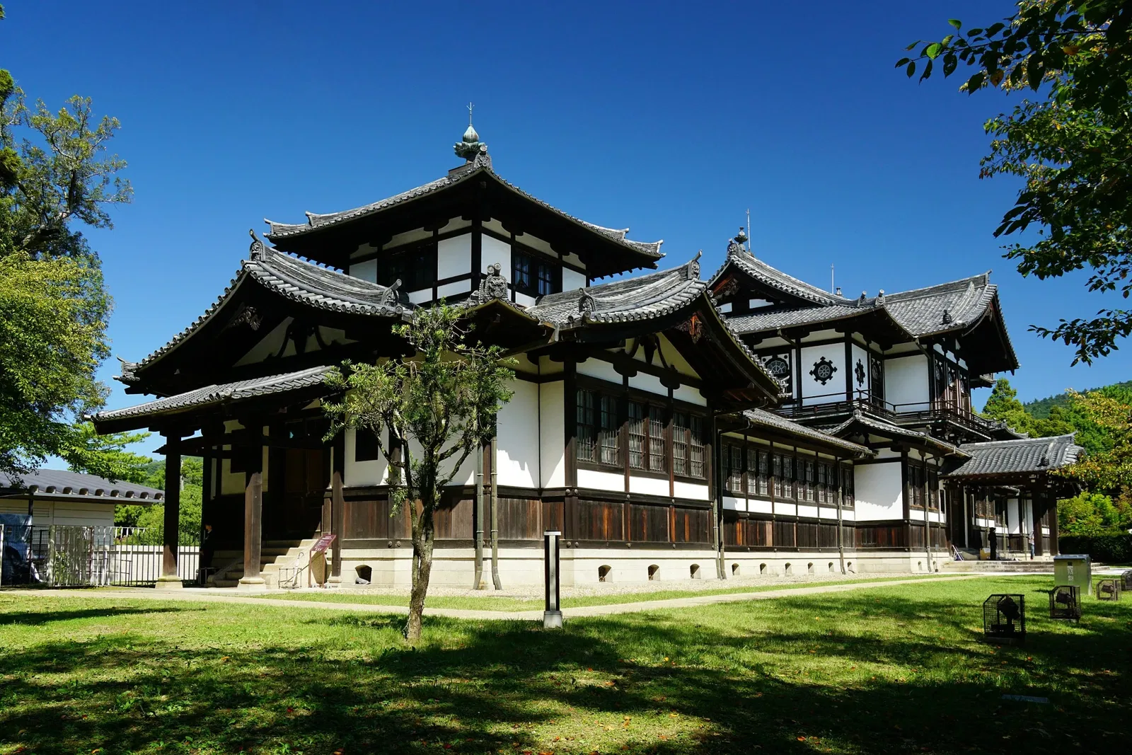 Buddhist Art Library- Nara National Museum