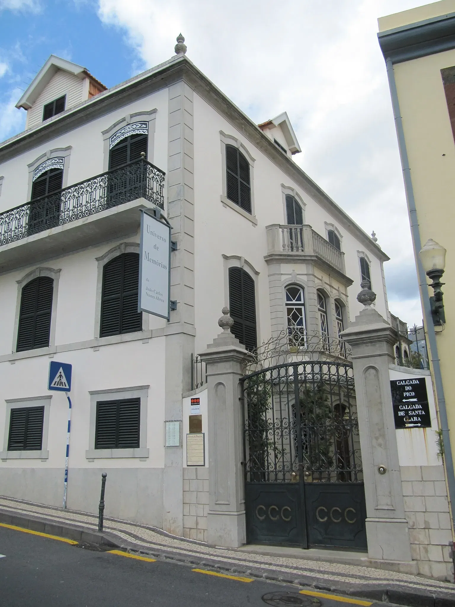 Universe of Memories João Carlos Abreu