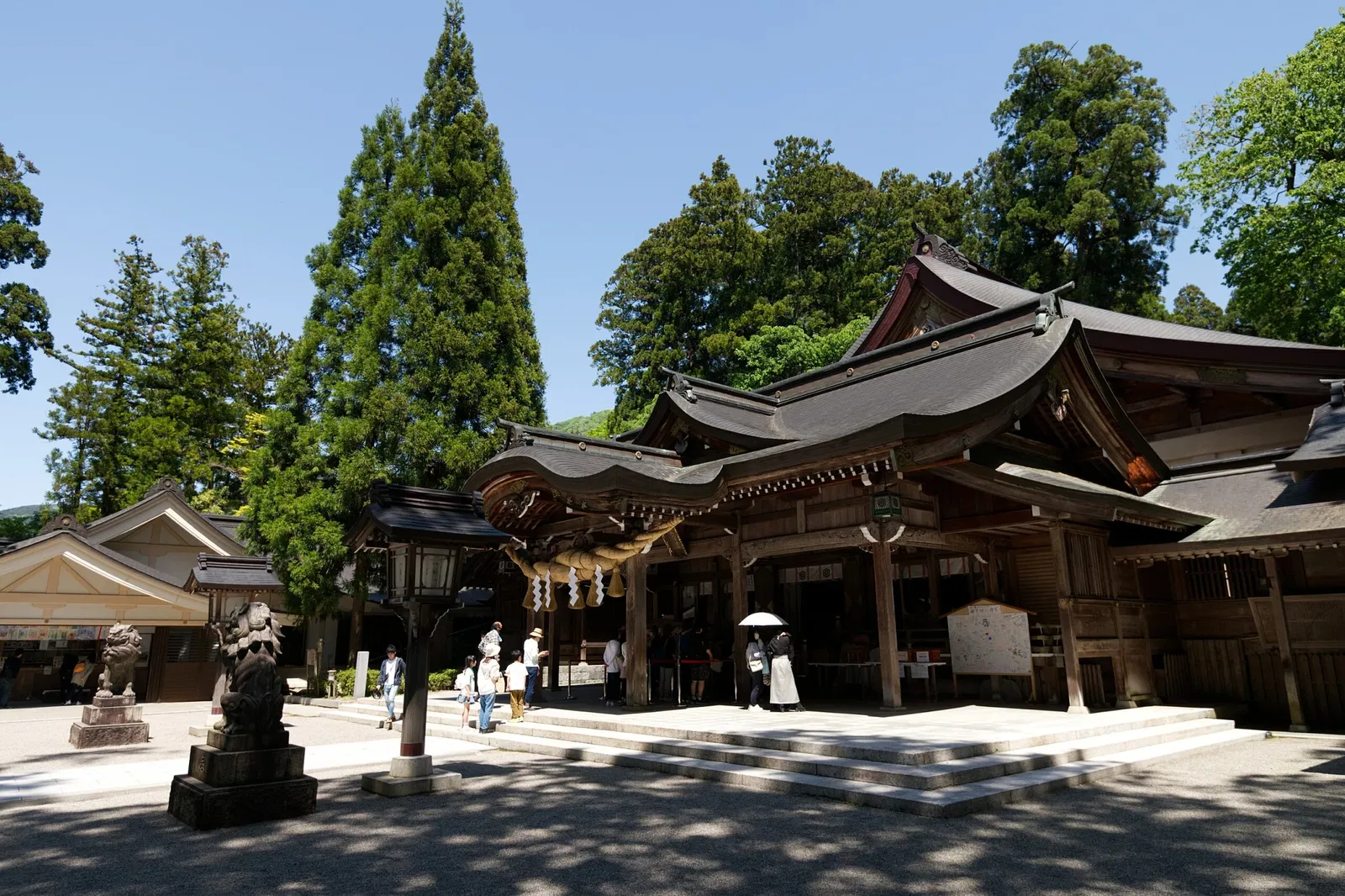 Shirayama Hime Jinja Shrine