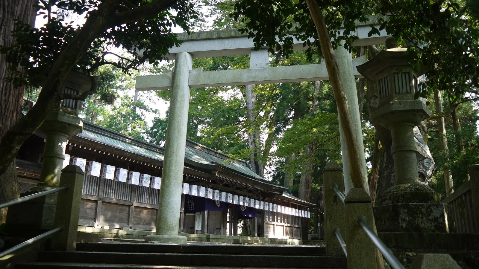 Shirayama Hime Jinja Shrine