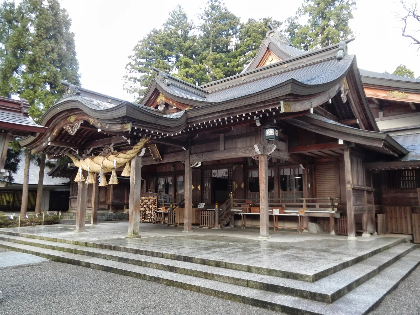 Shirayama Hime Jinja Shrine