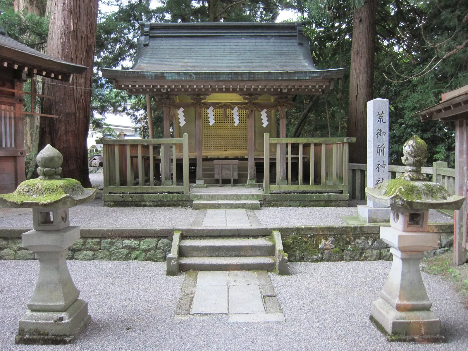 Shirayama Hime Jinja Shrine