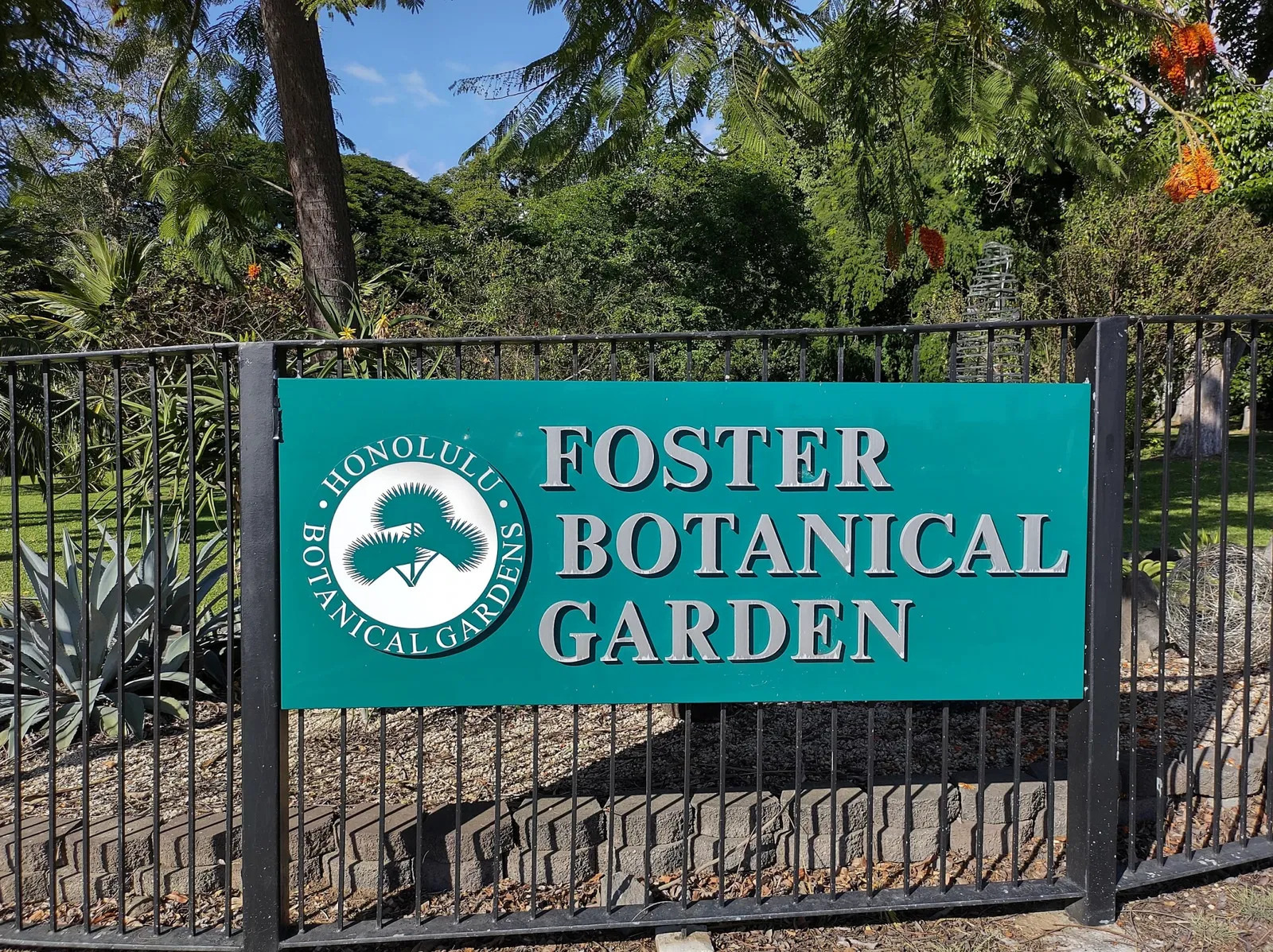 Foster Botanical Garden