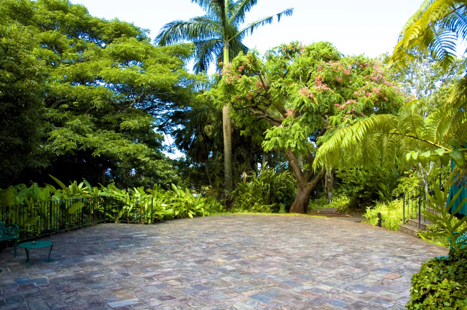 Queen Emma Summer Palace Museum