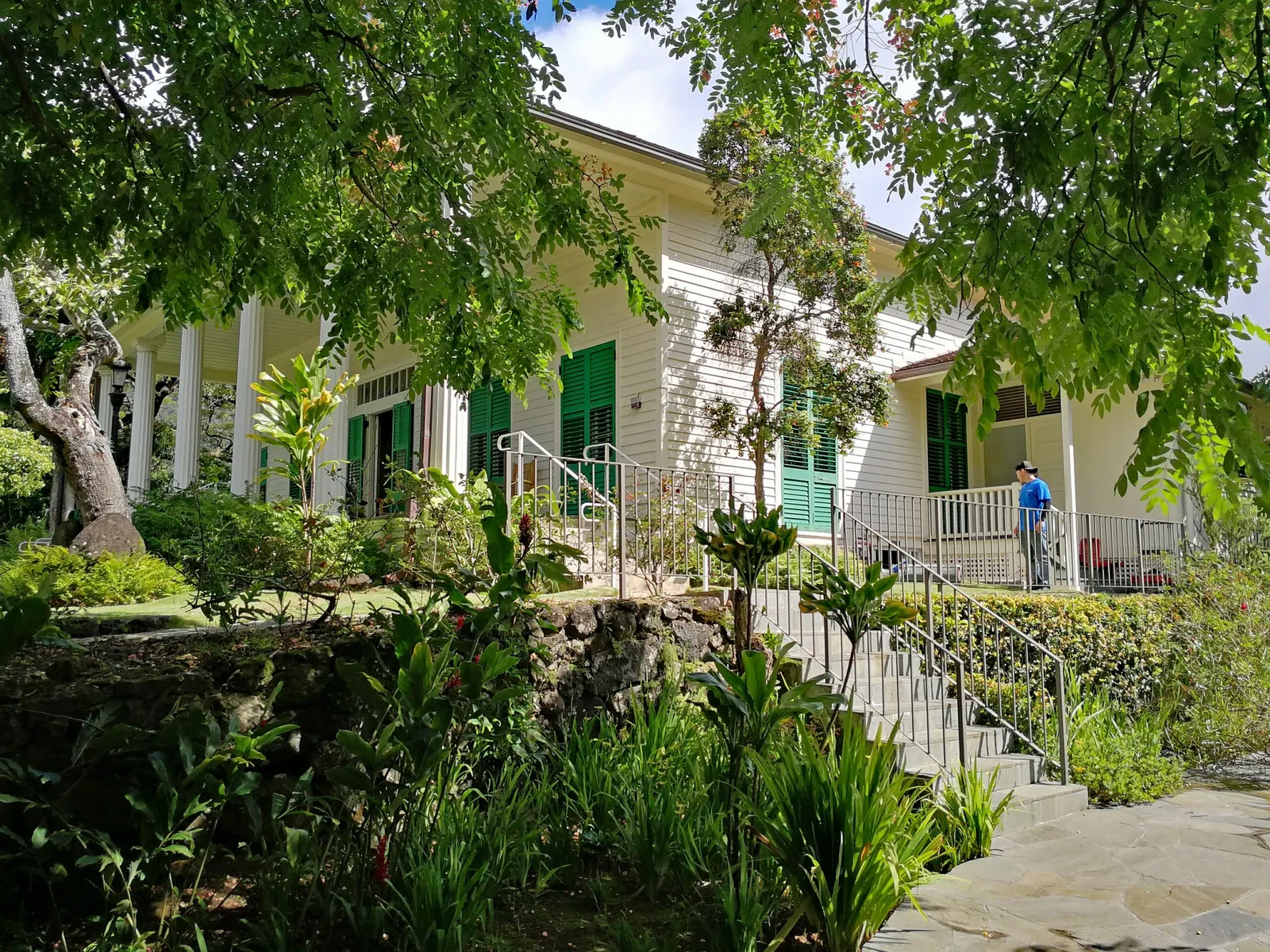 Queen Emma Summer Palace Museum