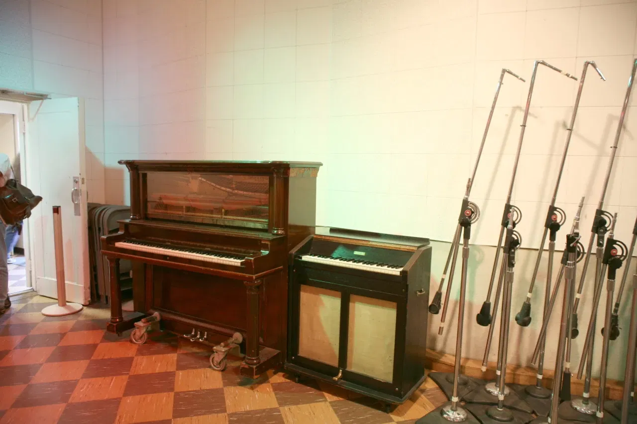 Rca Studio B