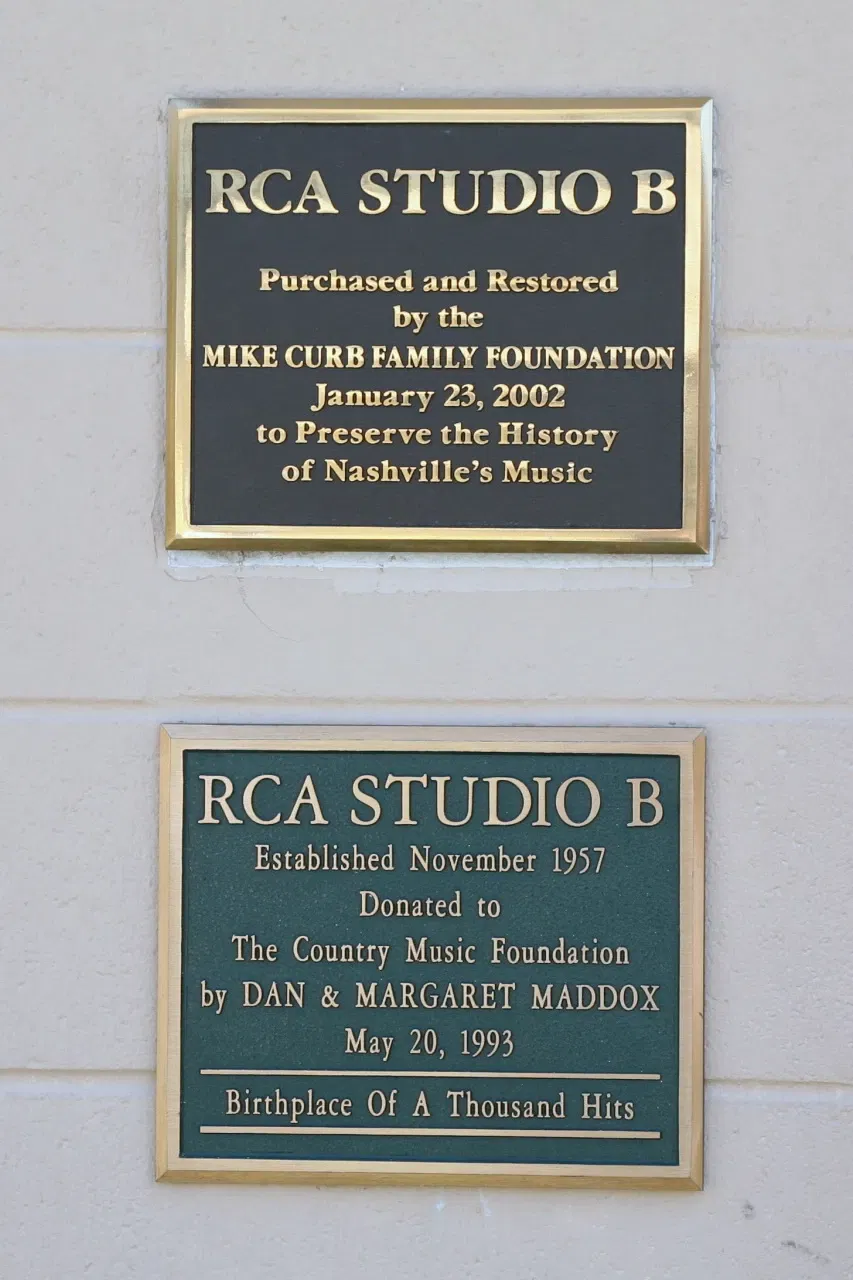 Rca Studio B
