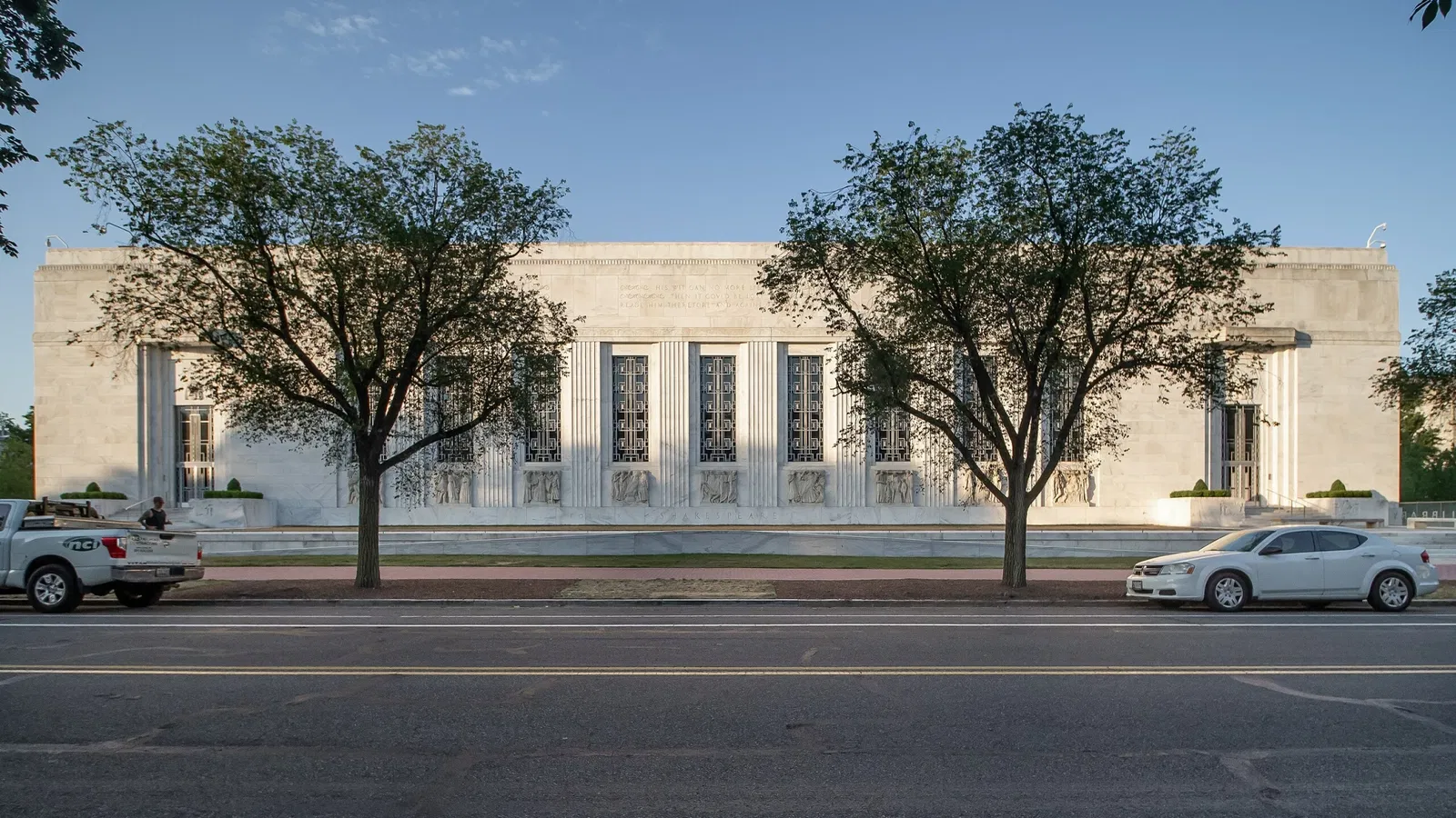 Folger Shakespeare Library & Theatre