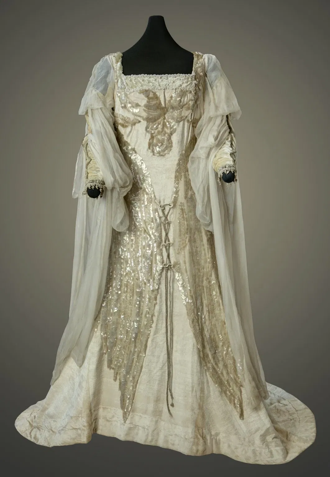 Folger Shakespeare Library & Theatre