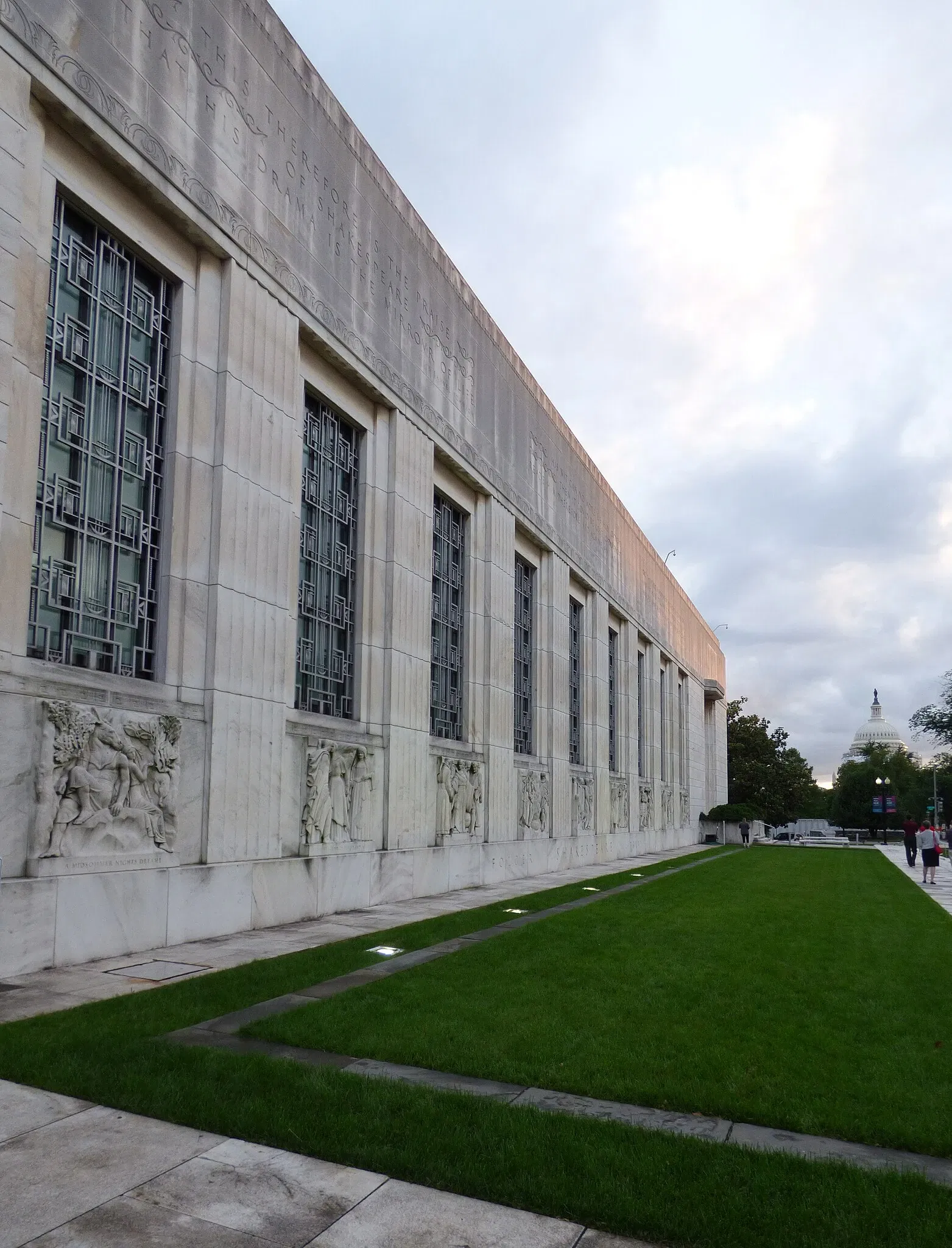 Folger Shakespeare Library & Theatre