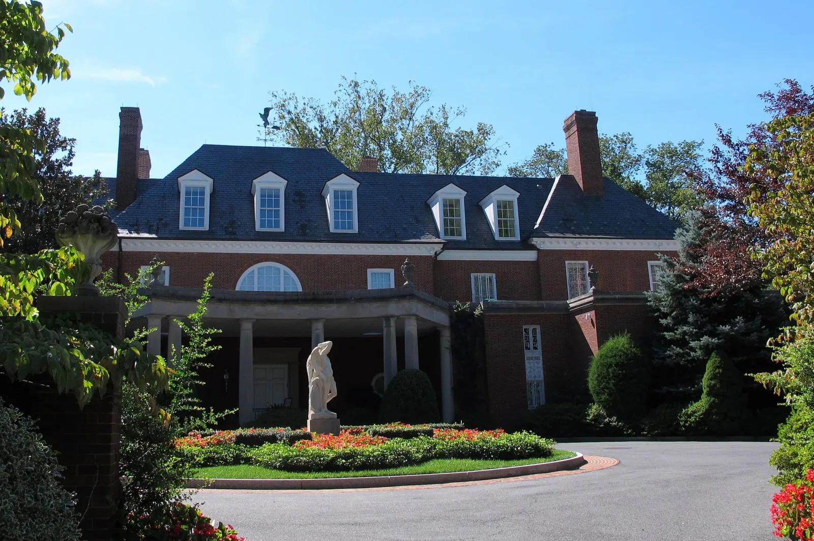 Hillwood Estate, Museum & Gardens