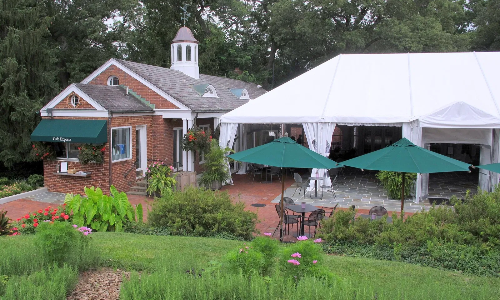 Hillwood Estate, Museum & Gardens