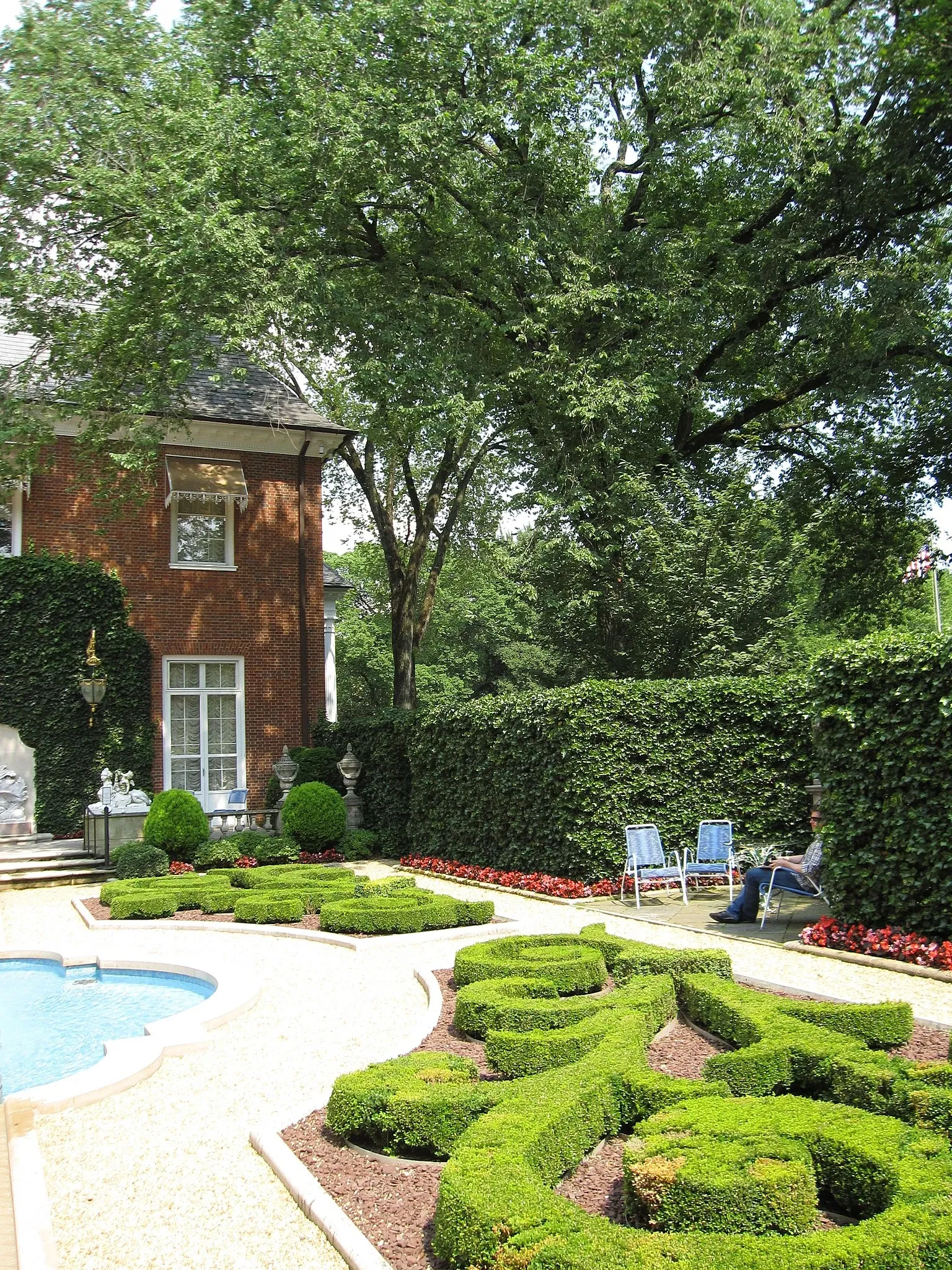 Hillwood Estate, Museum & Gardens