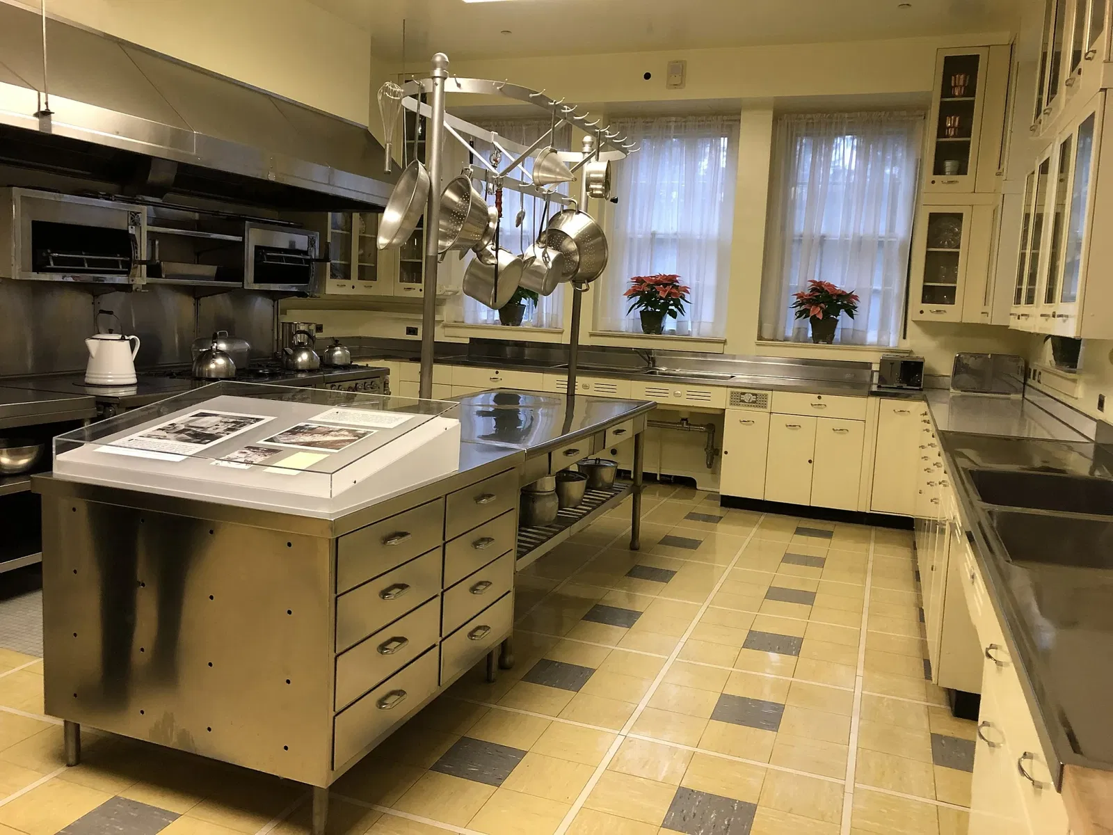 Hillwood Estate, Museum & Gardens