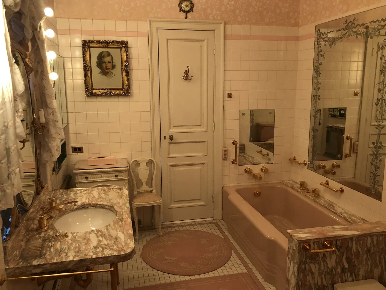 Hillwood Estate, Museum & Gardens