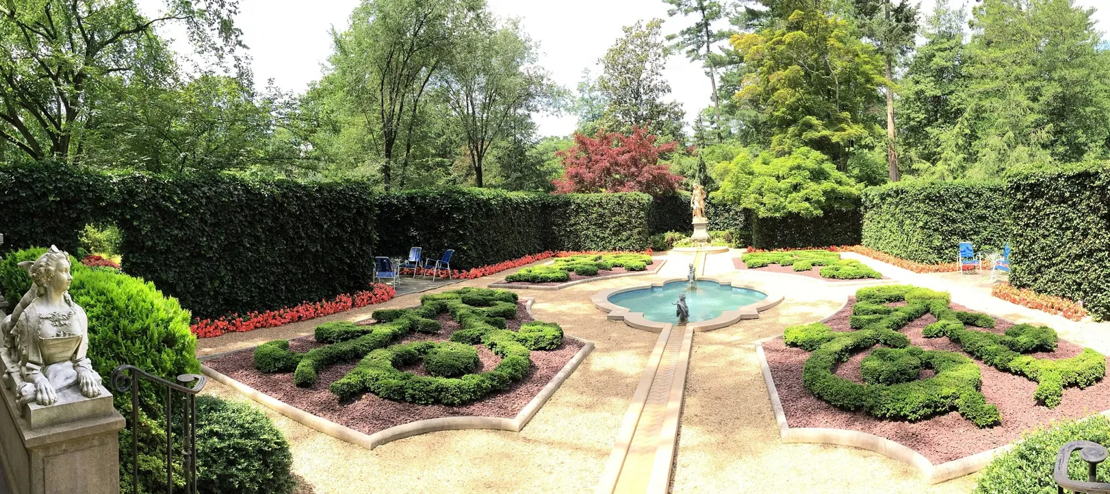 Hillwood Estate, Museum & Gardens