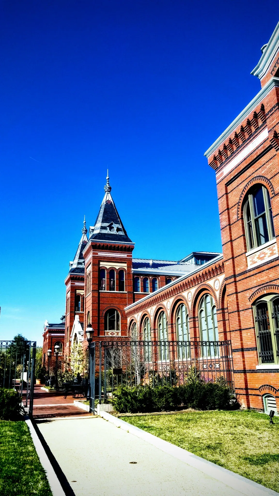 Pavillon des Arts et Industries