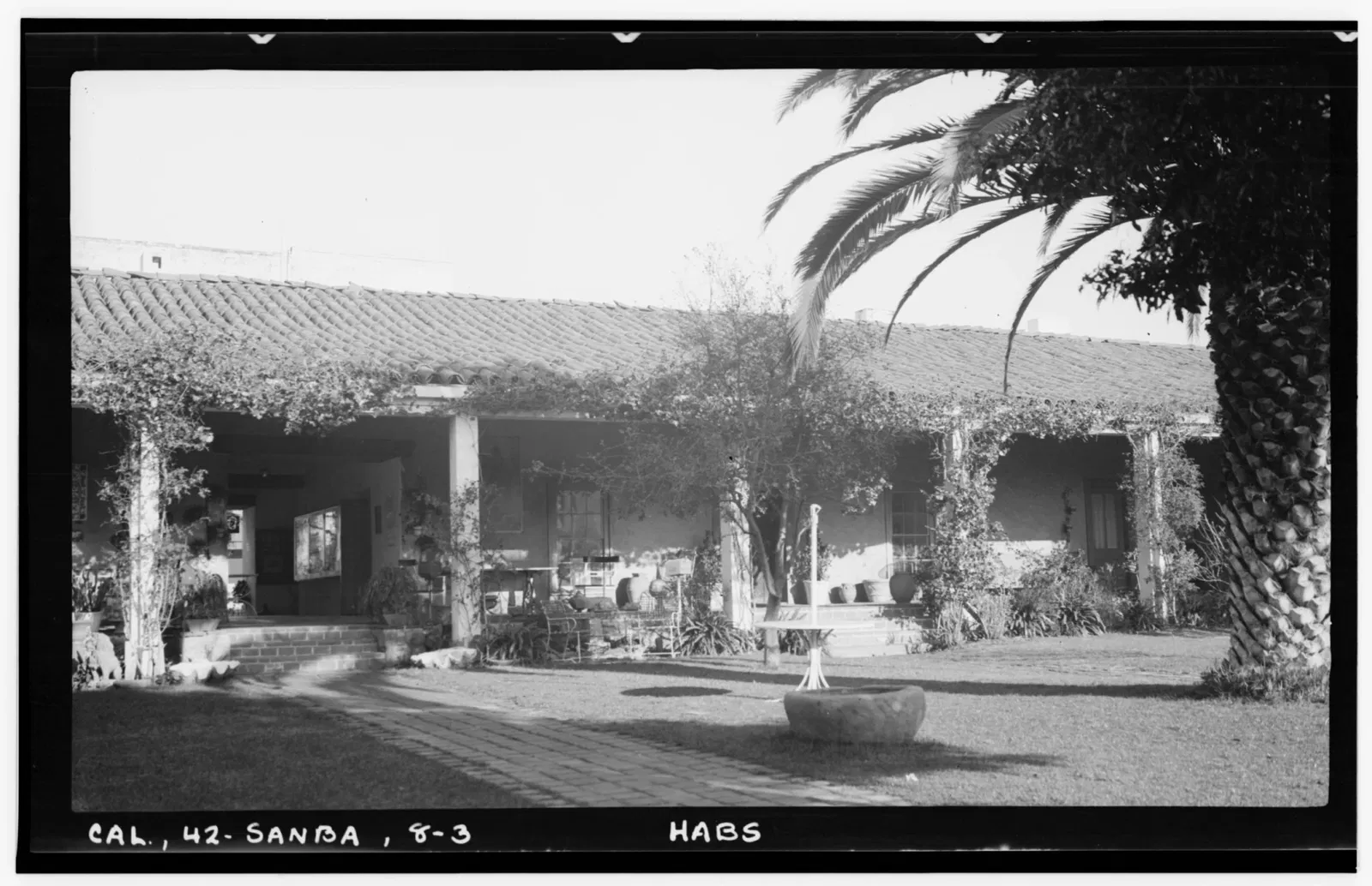 Casa De La Guerra