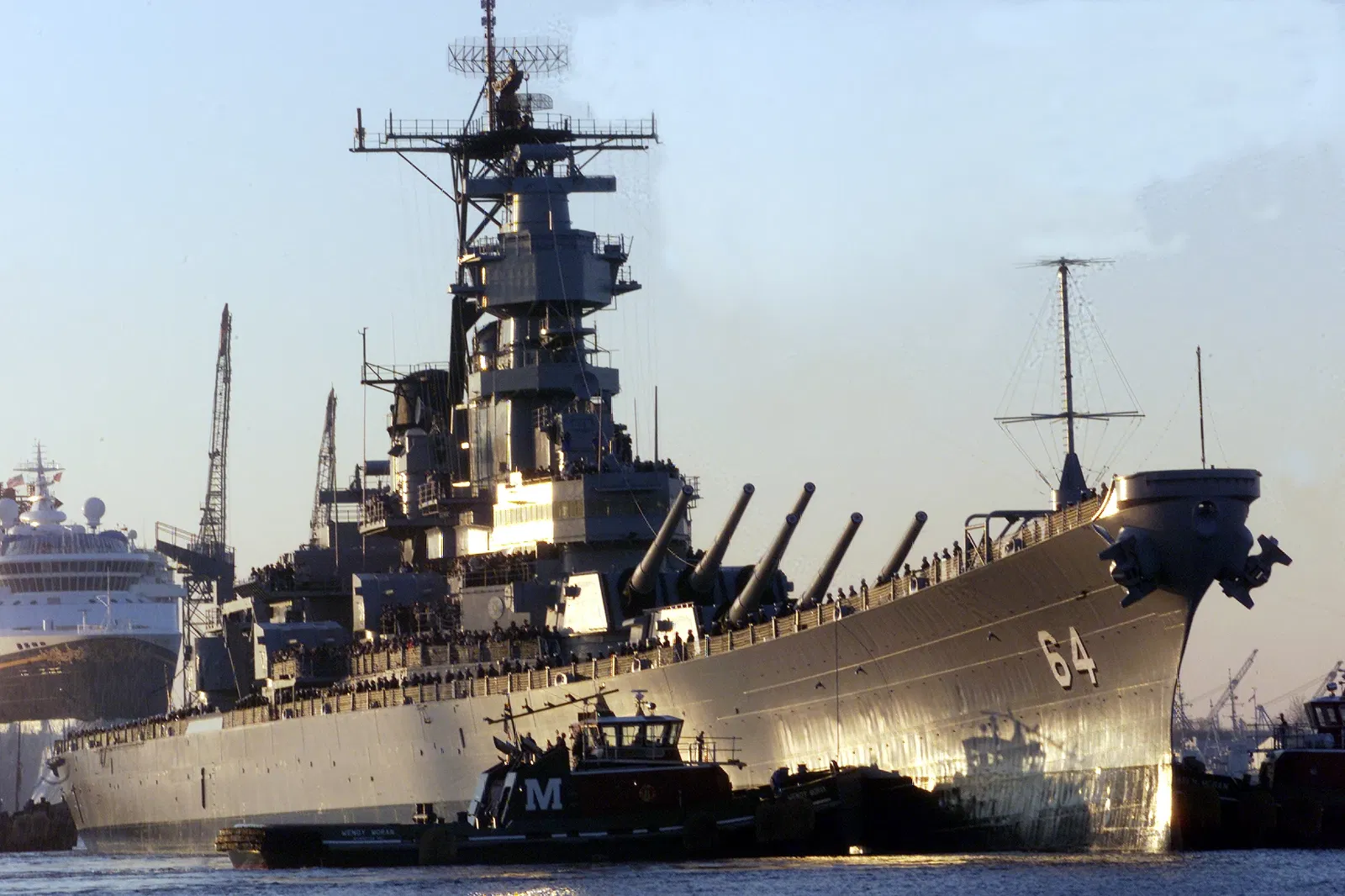 USS Wisconsin (1944)