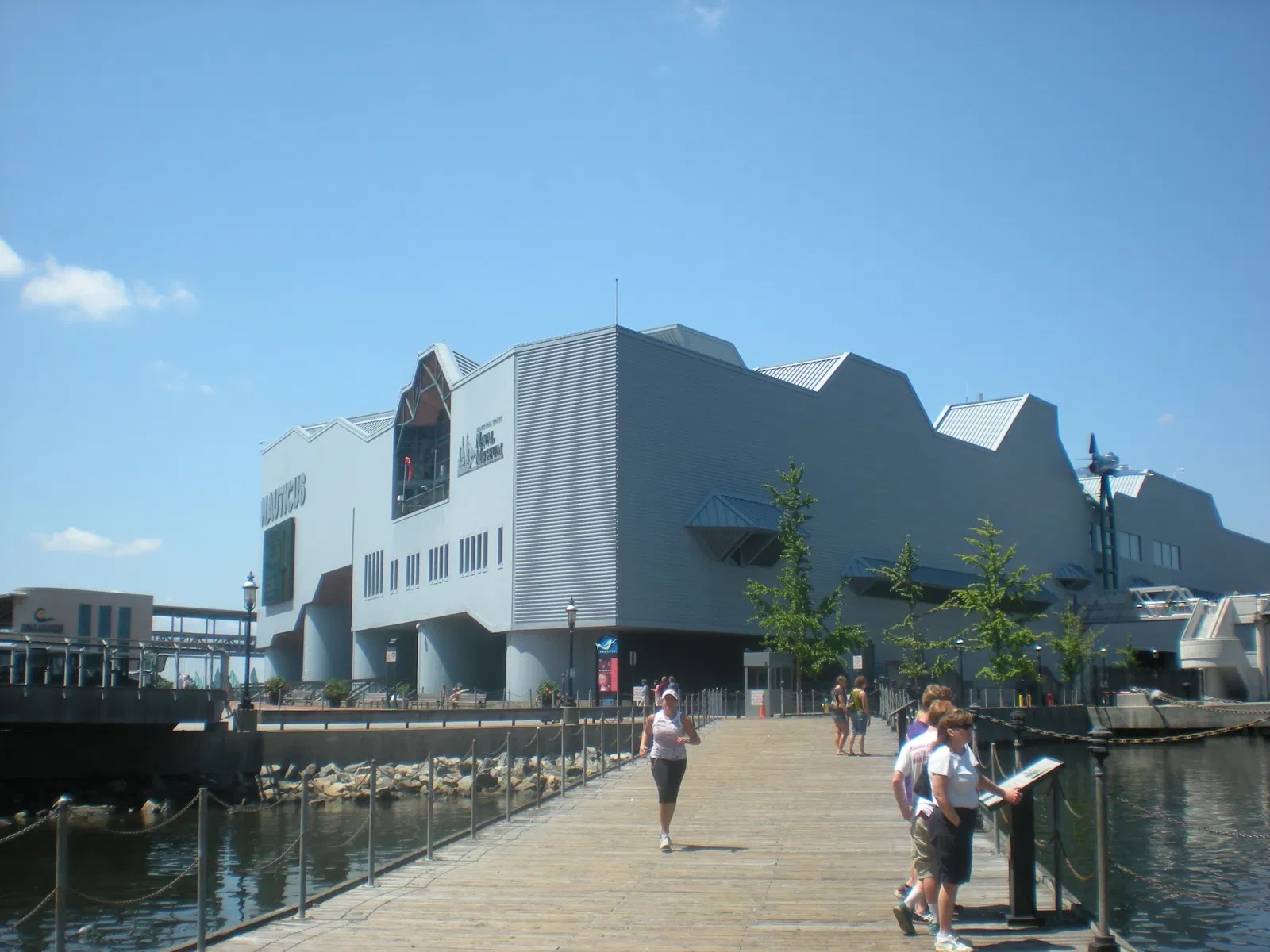 Hampton Roads Naval Museum