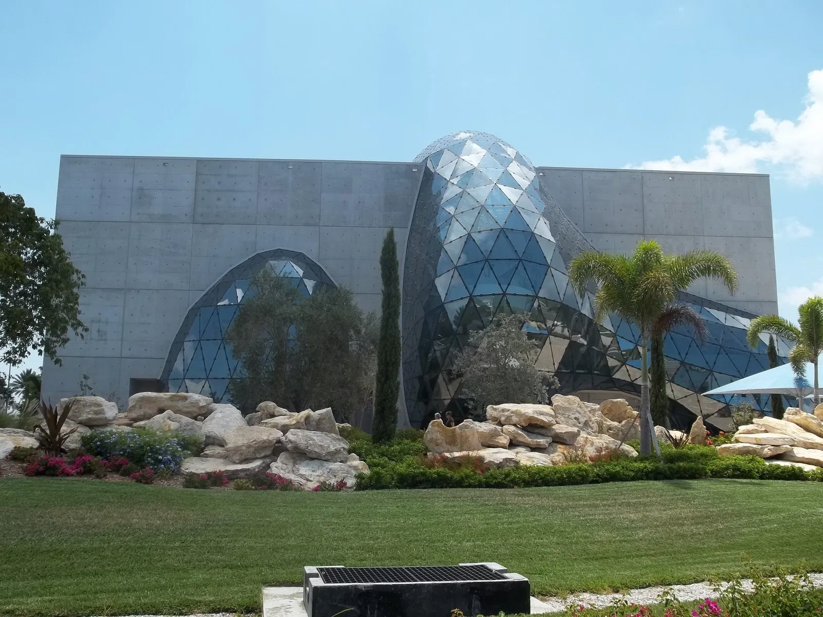 Dalí Museum (St. Petersburg)