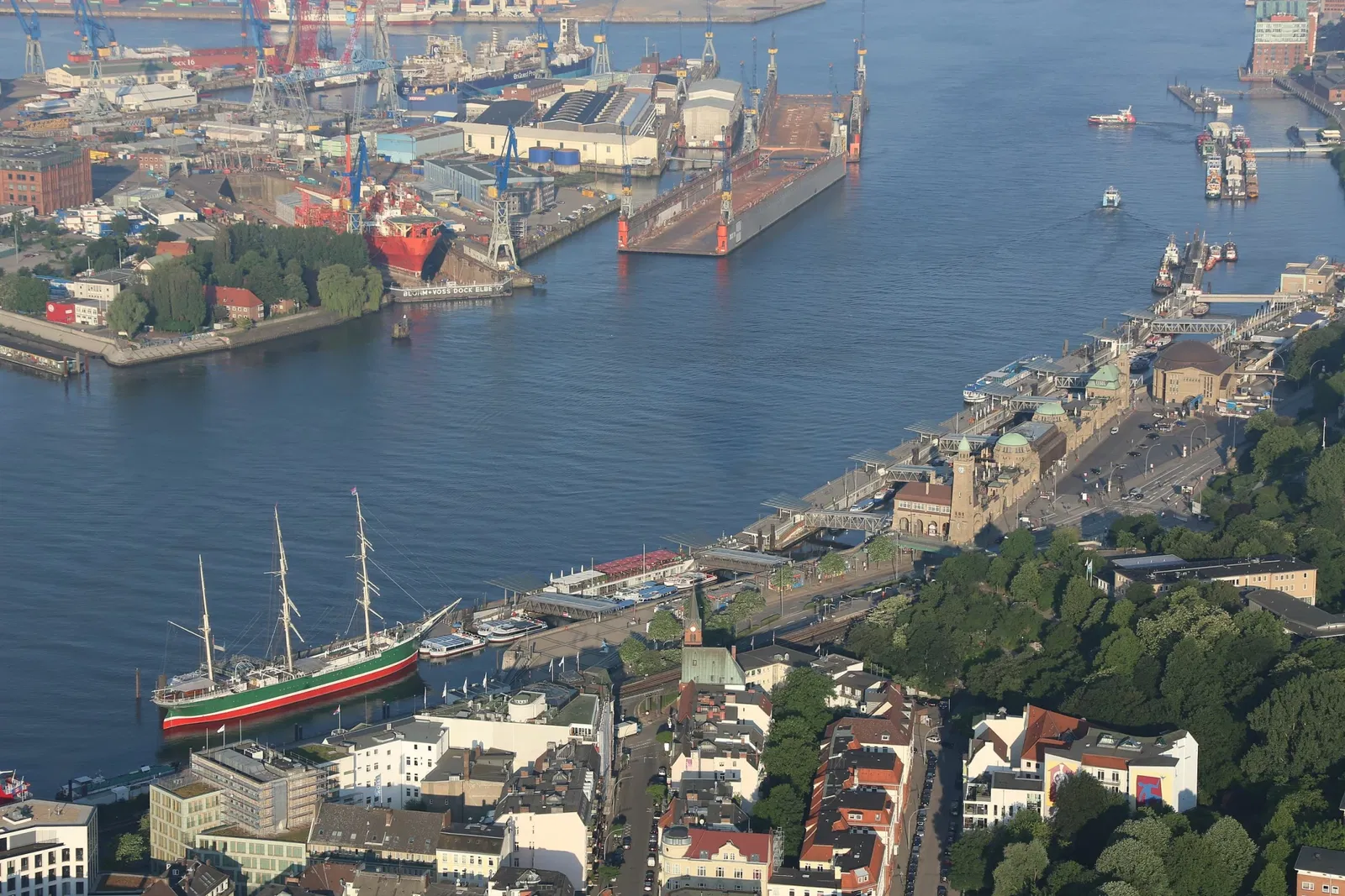 Rickmer Rickmers Shiff