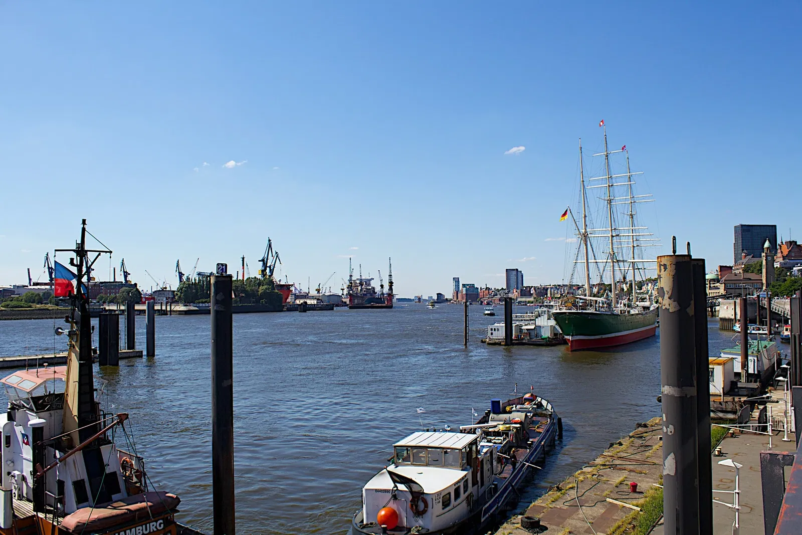 Rickmer Rickmers Shiff