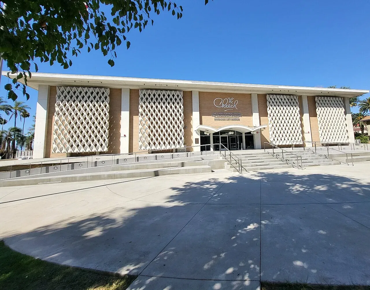 Riverside Art Museum