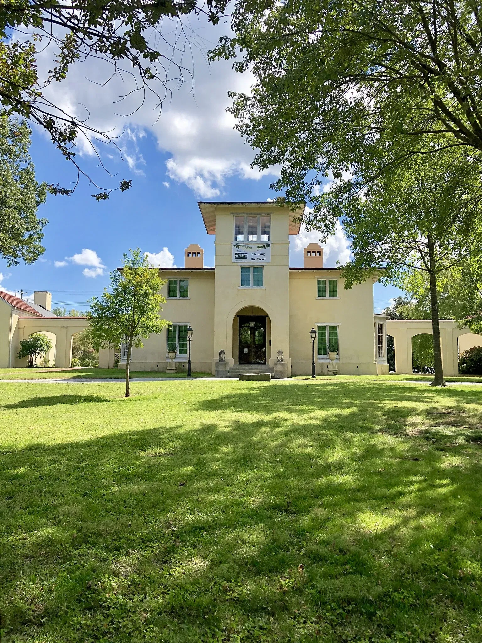 Blandwood Mansion and Gardens