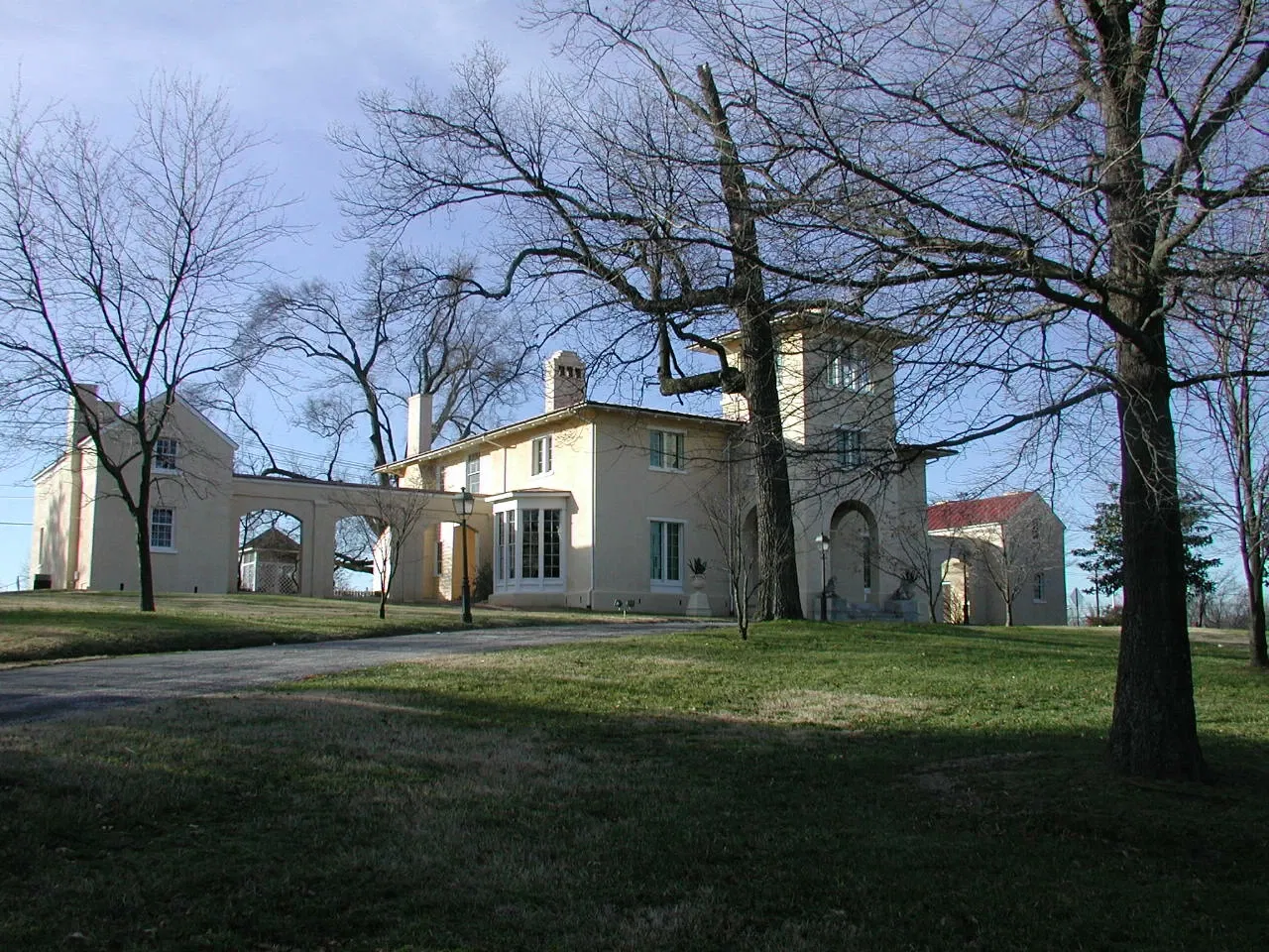 Blandwood Mansion and Gardens