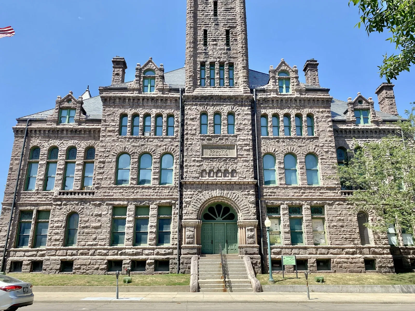 Old Courthouse Museum