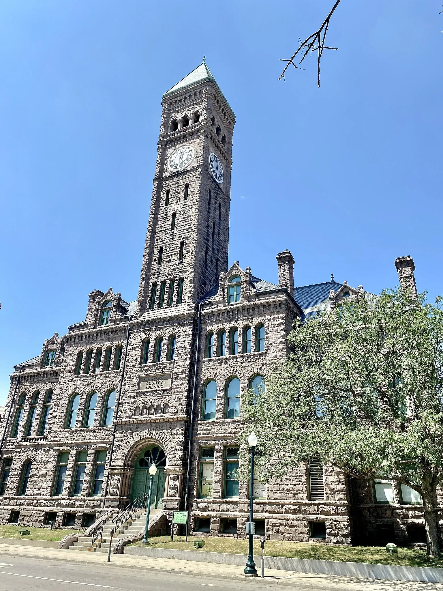 Old Courthouse Museum