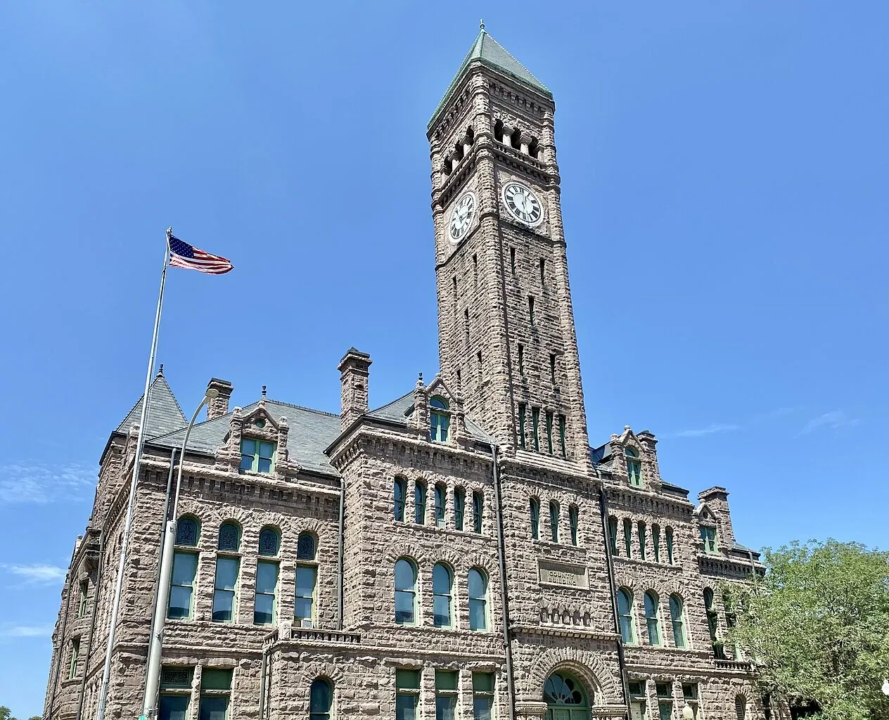 Old Courthouse Museum