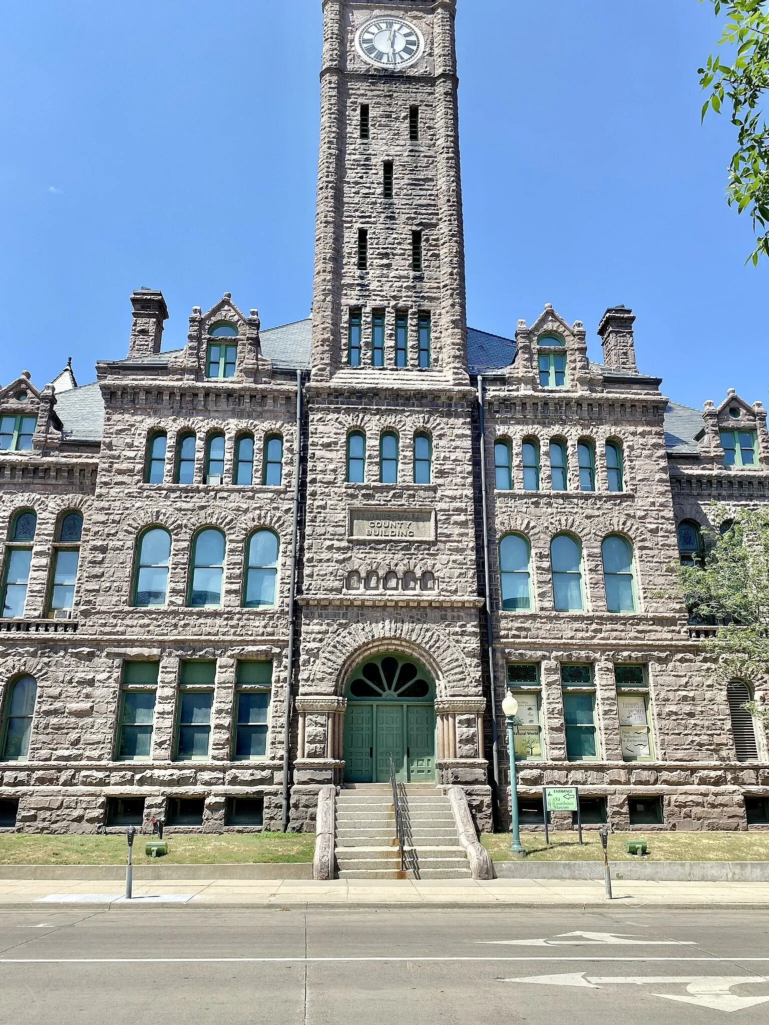 Old Courthouse Museum