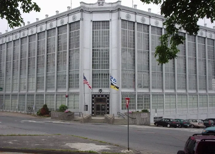 Higgins Armory Museum