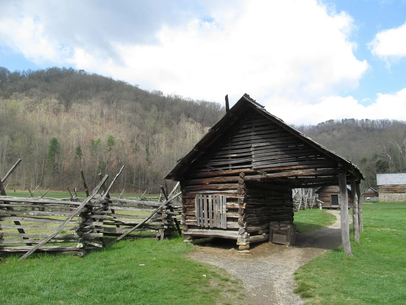 Mountain Farm Museum