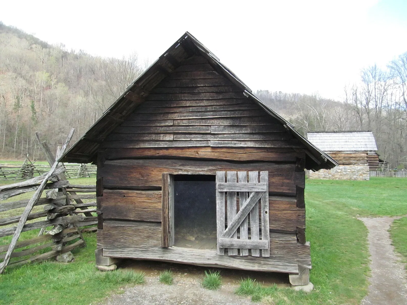 Mountain Farm Museum