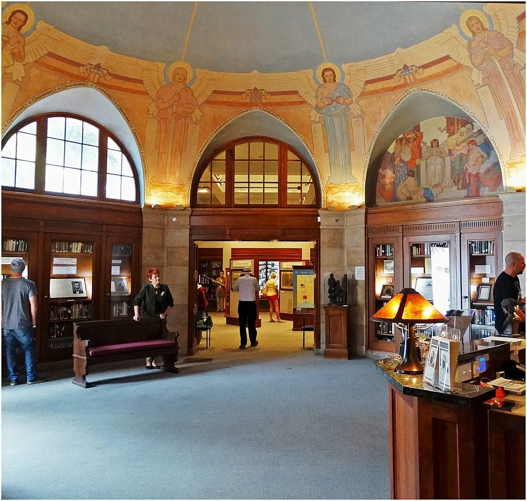 Lincoln Memorial Shrine and Museum