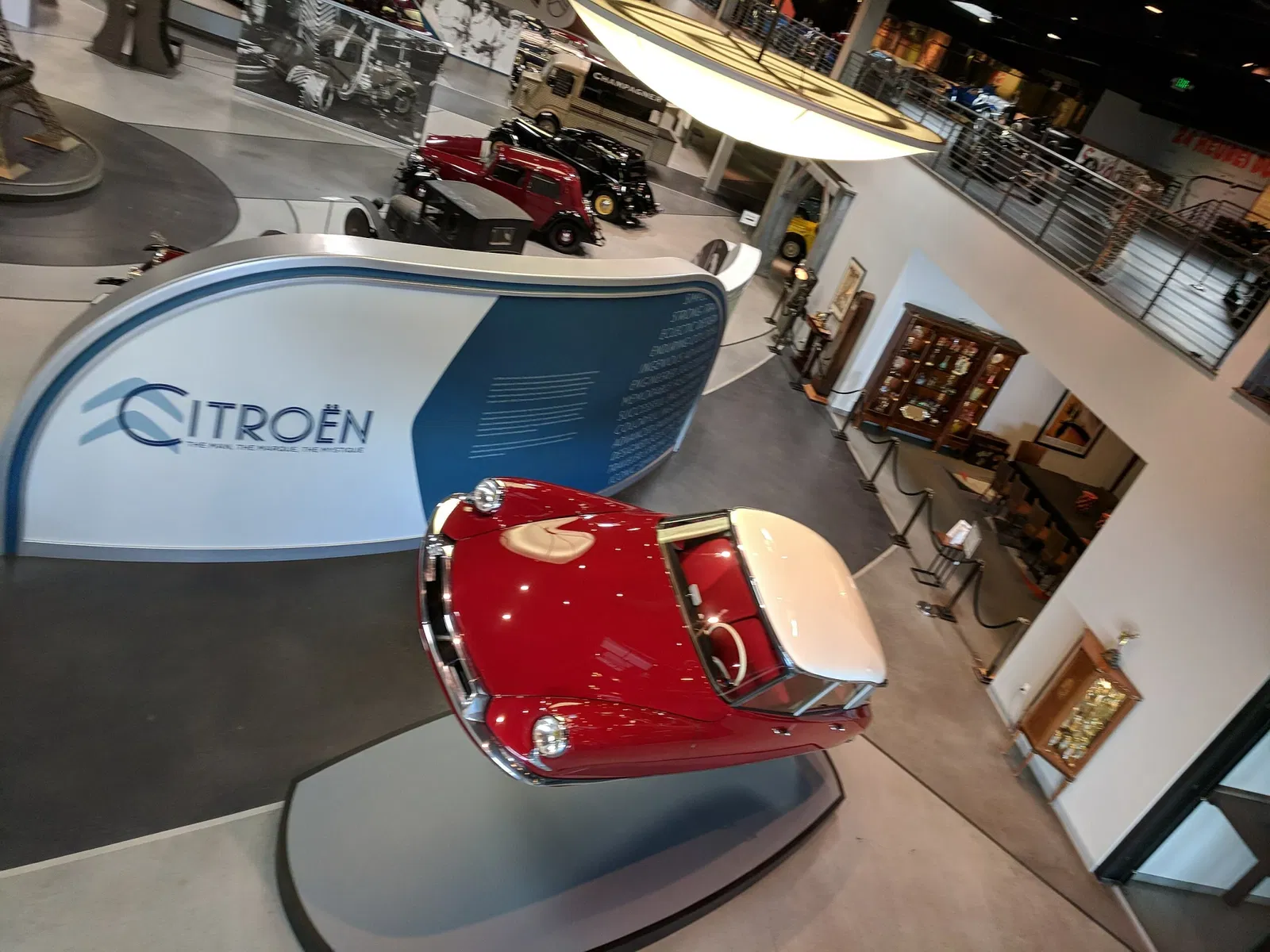 Mullin Automotive Museum