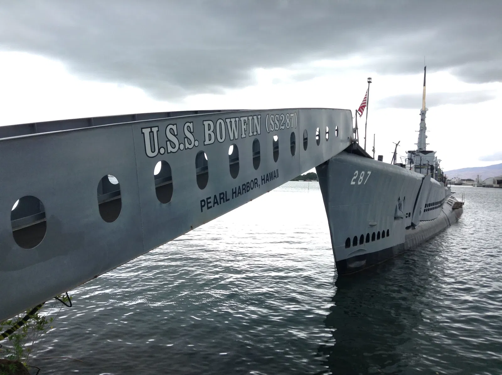 USS Bowfin (SS-287)