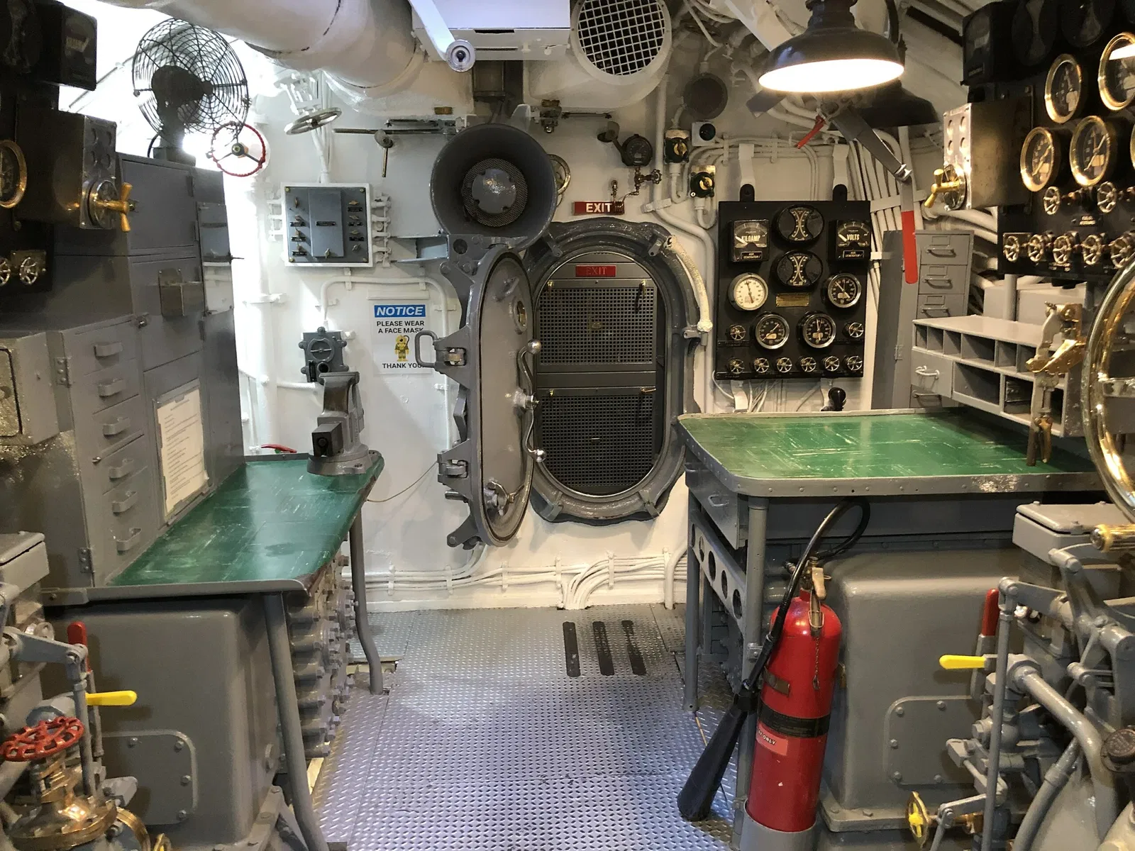 Uss Bowfin Submarine Museum
