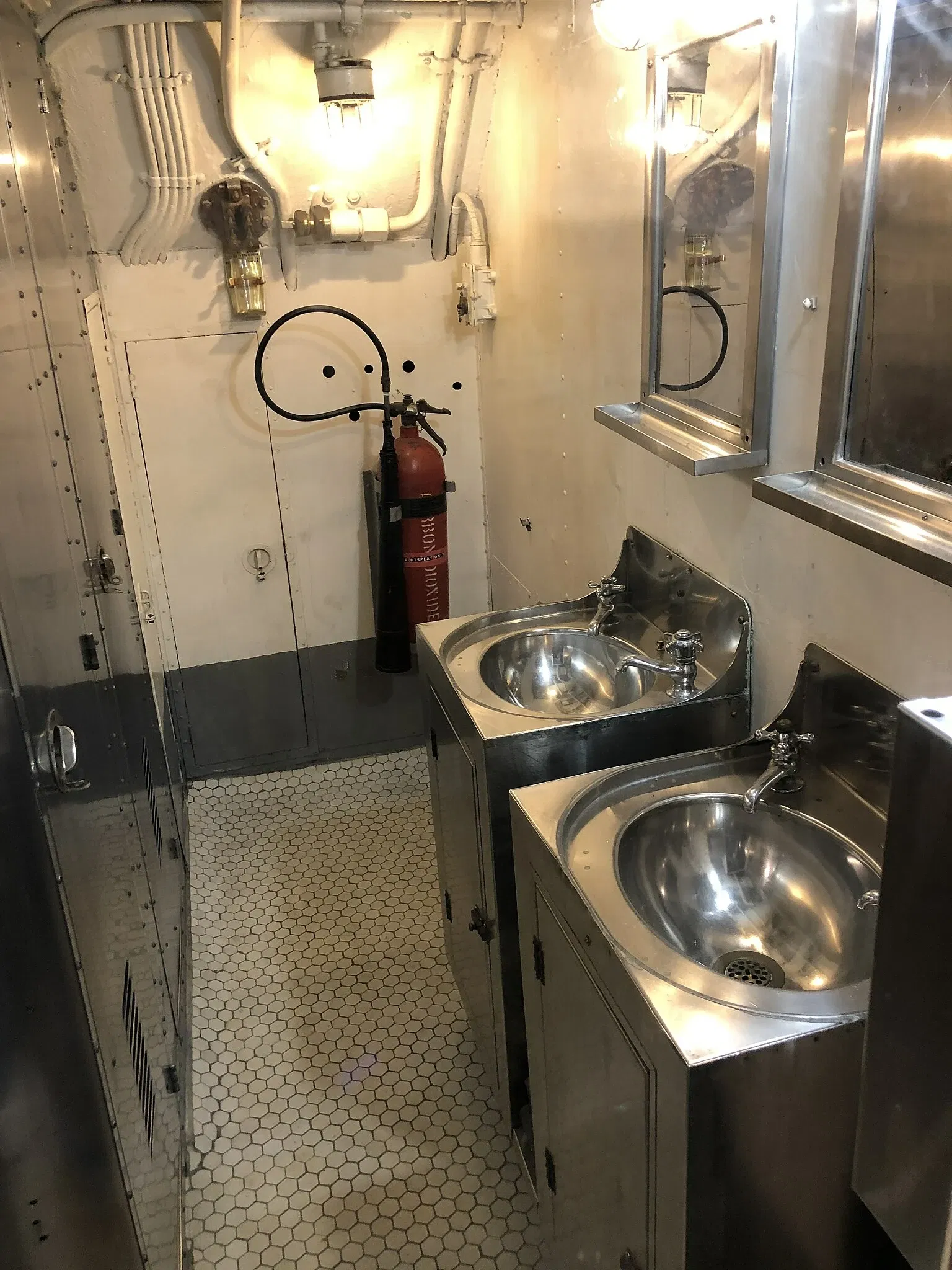 Uss Bowfin Submarine Museum