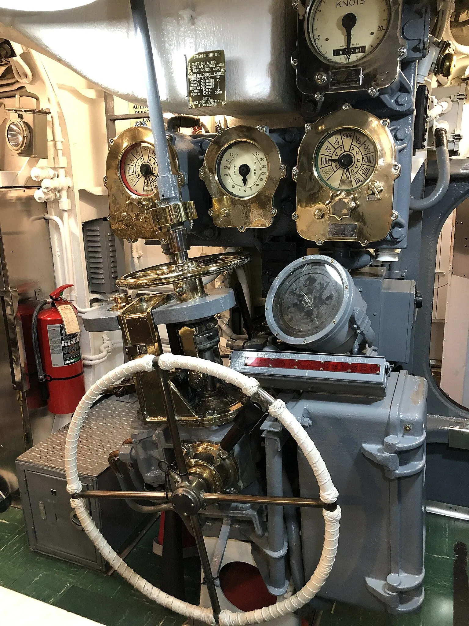 Uss Bowfin Submarine Museum