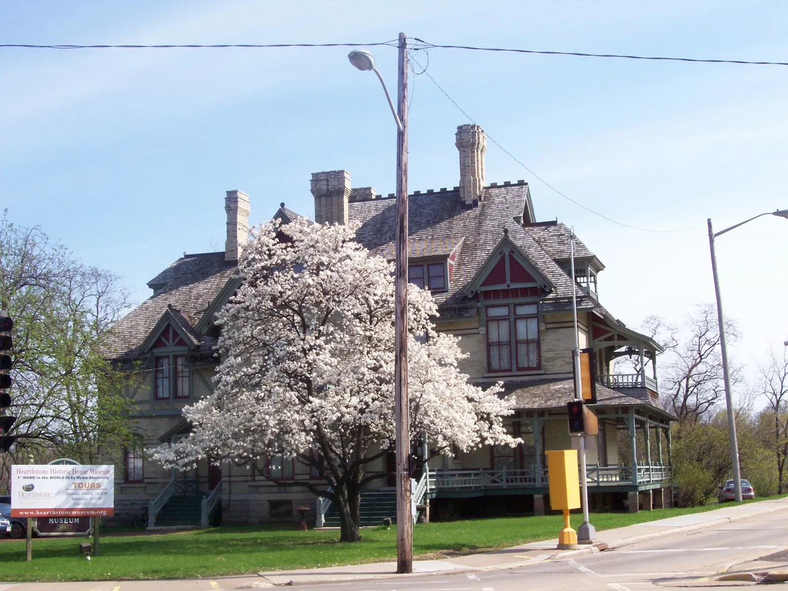 Hearthstone Historic House Museum