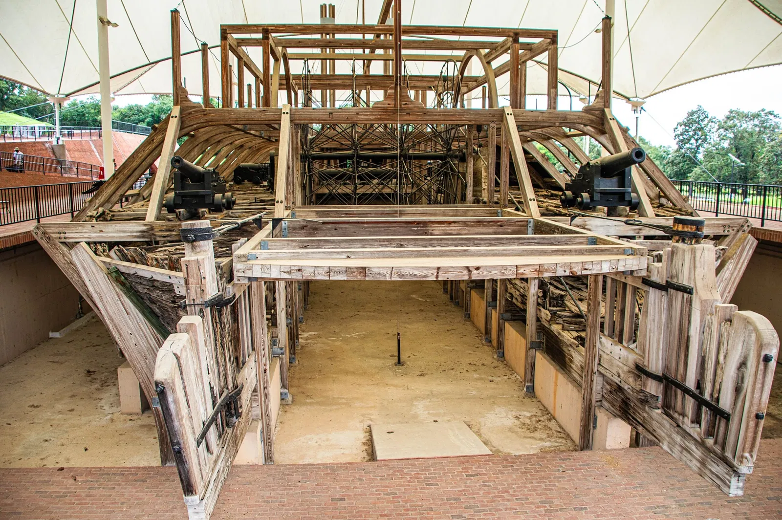 USS  Cairo