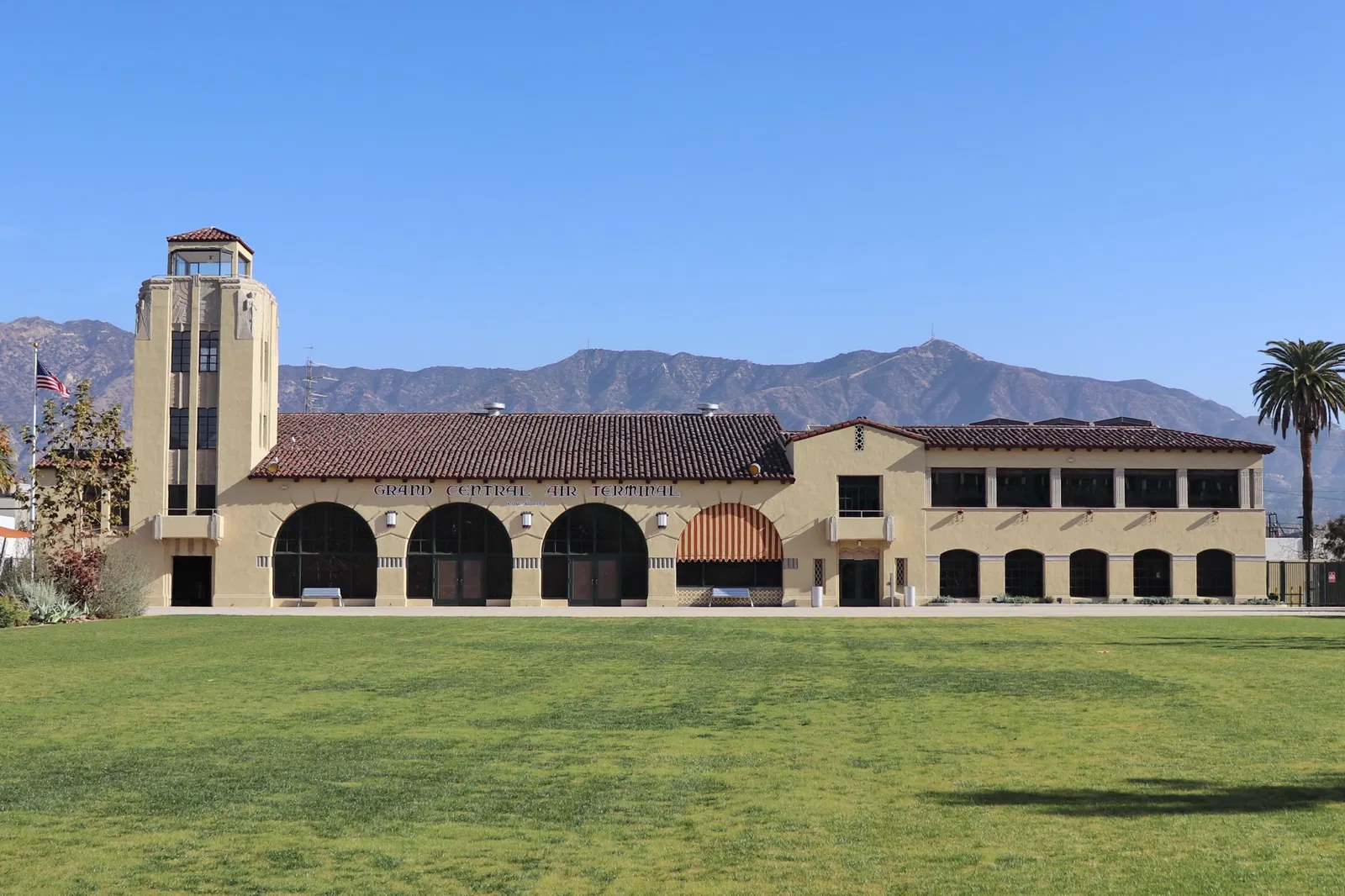 Grand Central Airport