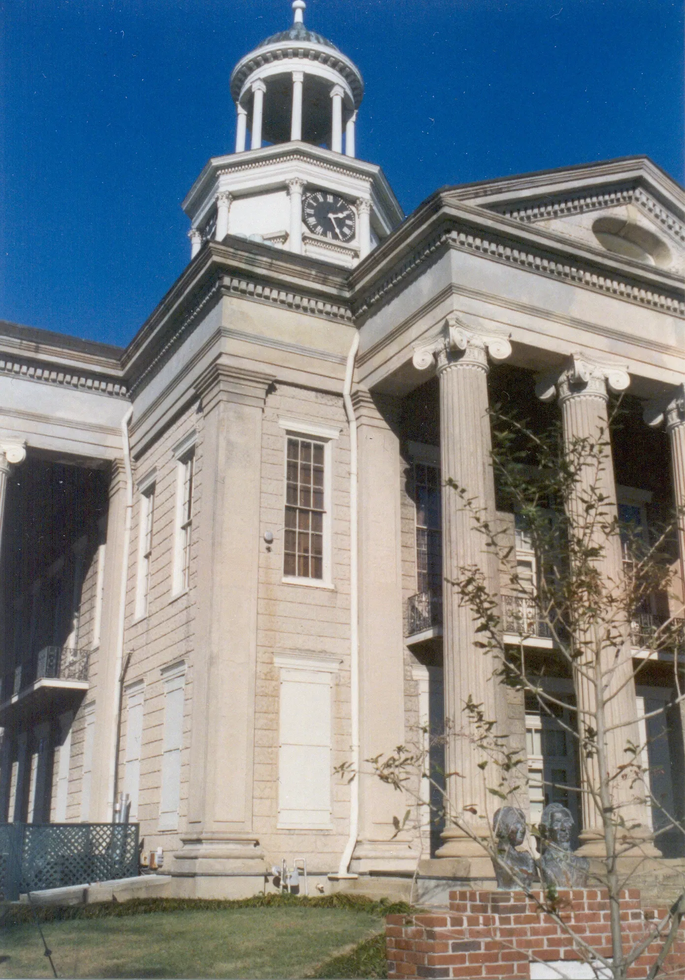Warren County Courthouse