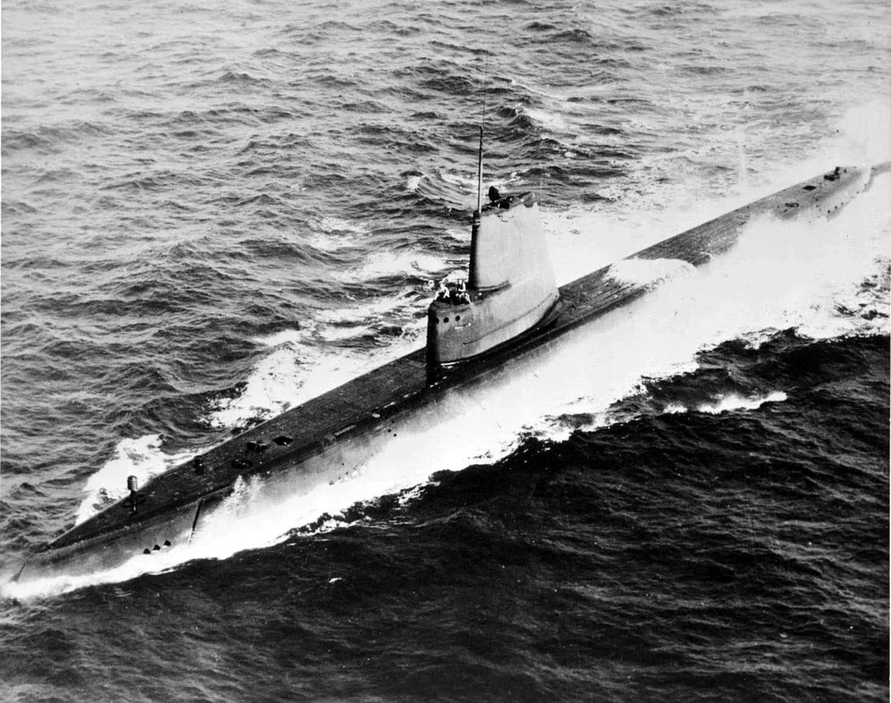 USS  Clamagore  (SS-343)