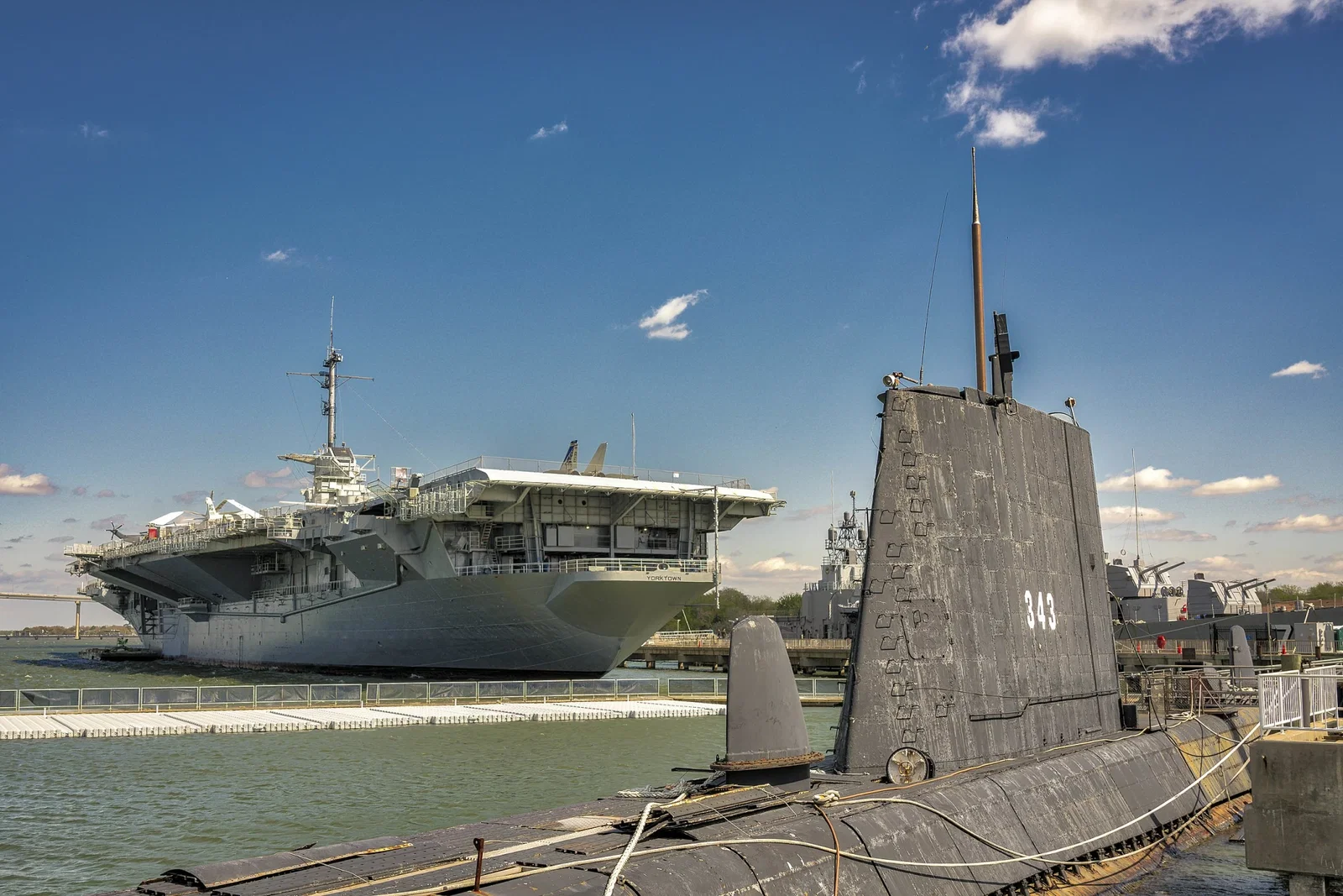 USS  Clamagore  (SS-343)